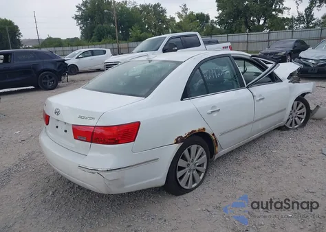 2009 Hyundai Sonata Limited z USA, uszkodzony, nr VIN 5NPEU46C29H479704